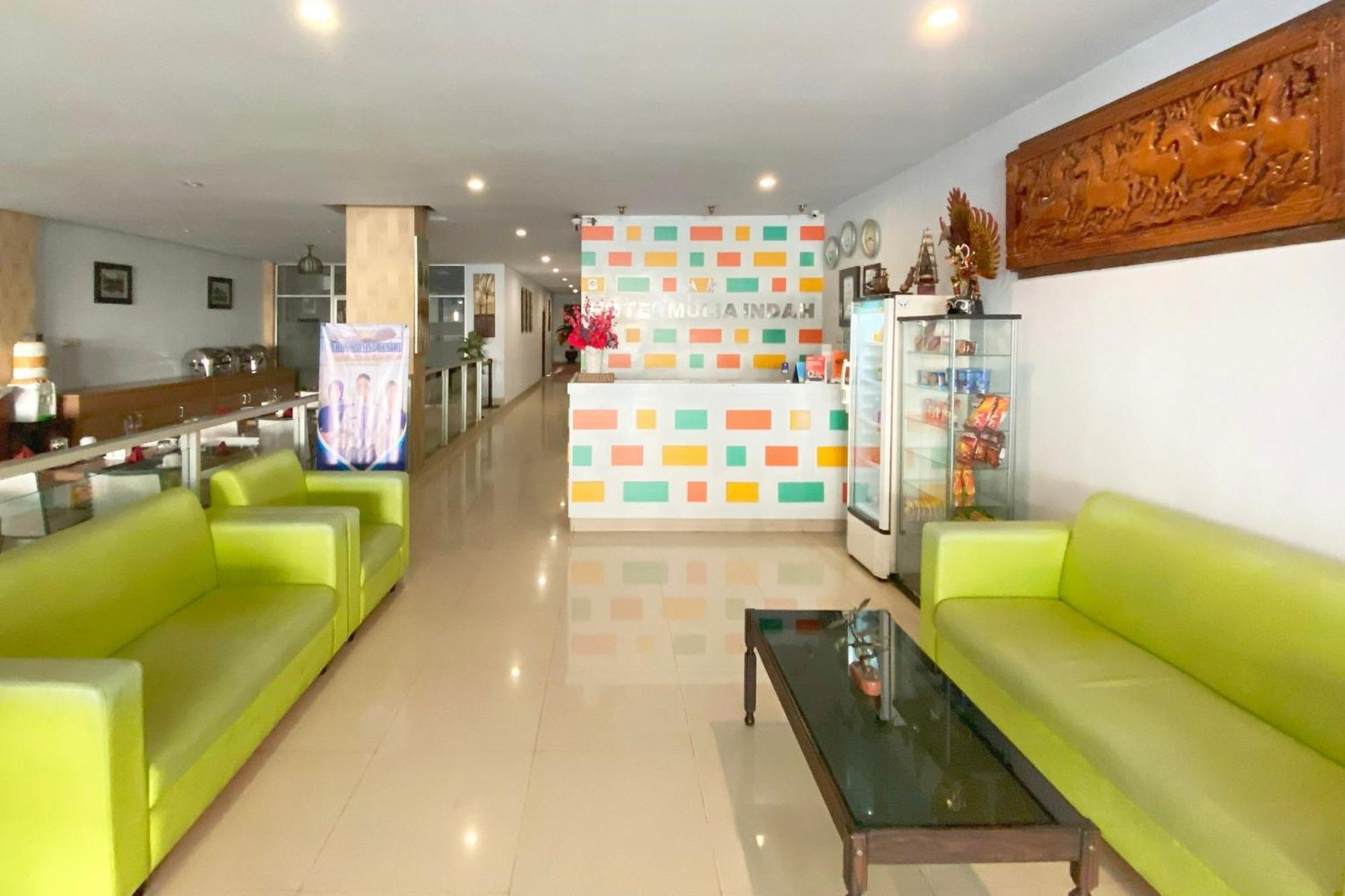 Urbanview Hotel Mulia Indah Palopo Kültér fotó